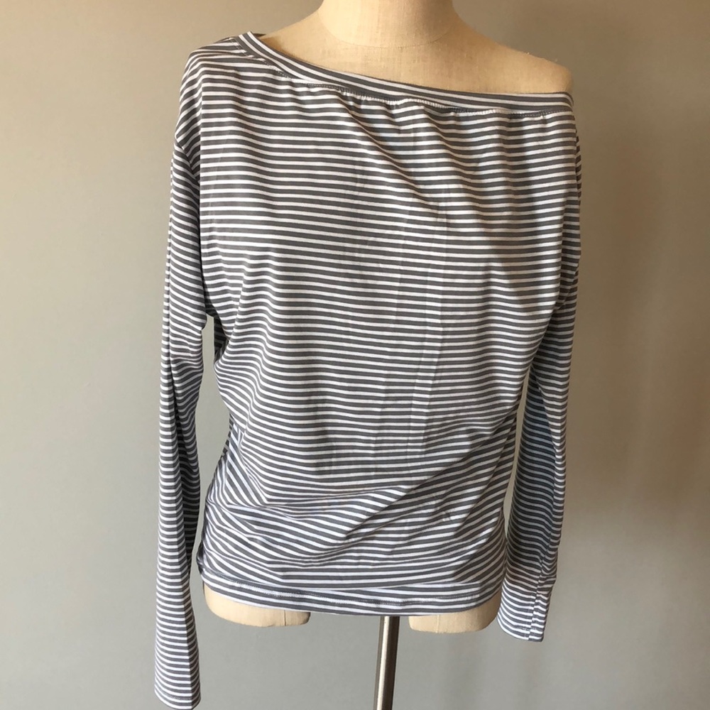 DYI long sleeve off shoulder top M